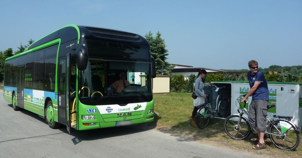 Inmod-Bus und Abstellanlagen für Elektrofahrräder